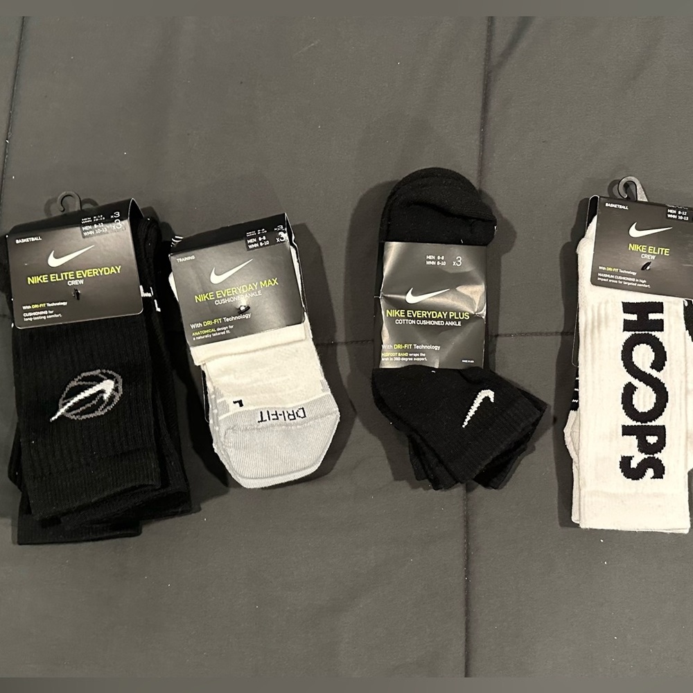 4 Packs NIKE Socks
